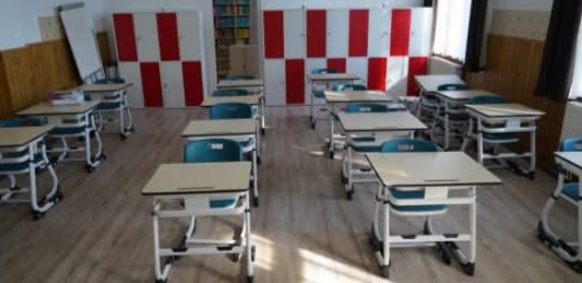 CJ Dâmbovița modernizează școlile: Mobilier nou pentru 63 de unități de învățământ