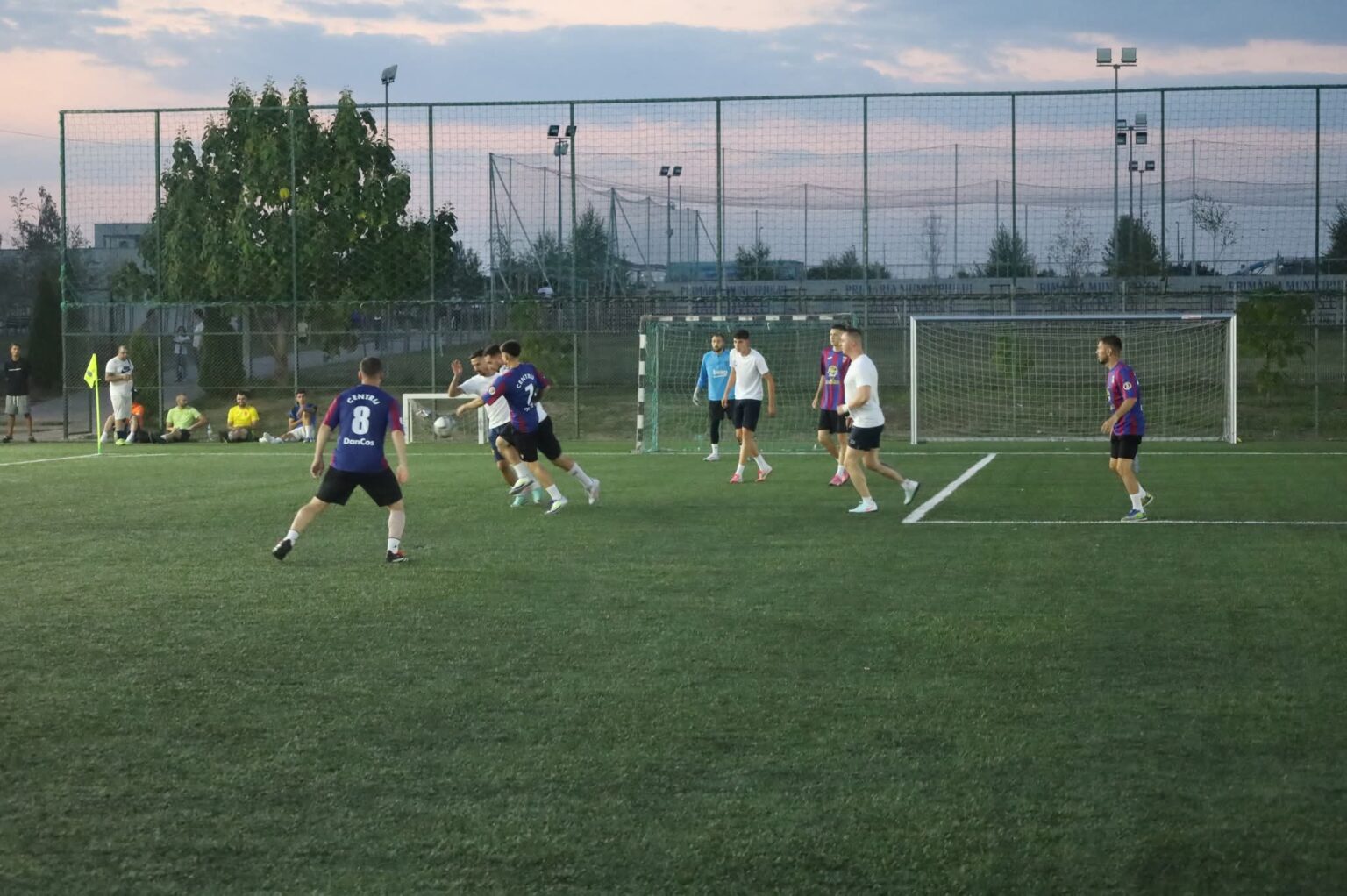 Cupa Cartierelor Târgoviște 2025 – surprize și meciuri spectaculoase în ziua a doua 