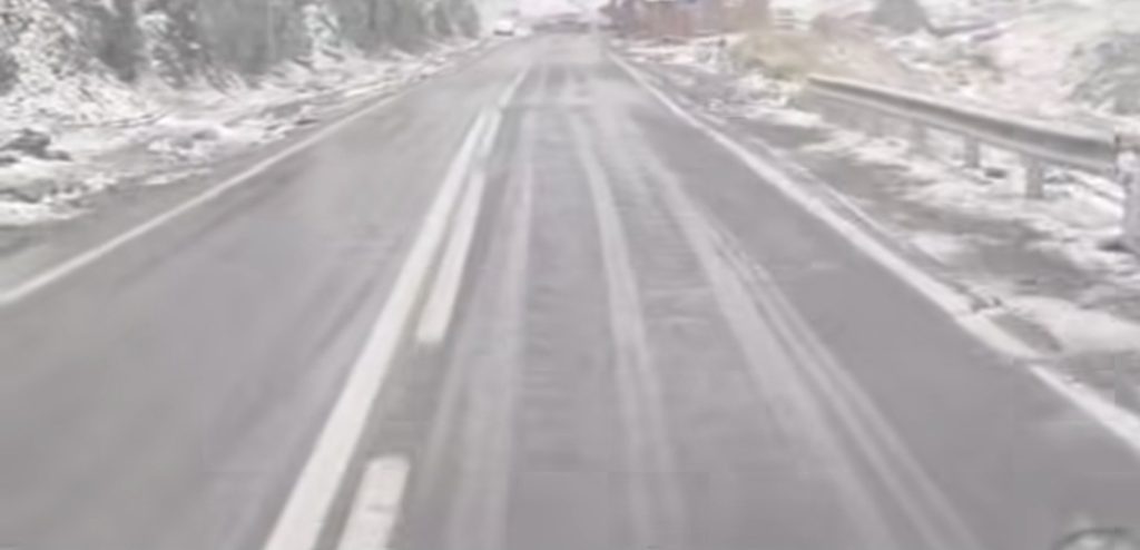 Iarnă timpurie în zonele montane