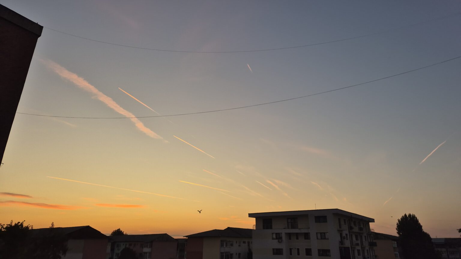 Vreme călduroasă, dar instabilă în prima zi de școală, astăzi, 8 septembrie 2025 Vreme călduroasă, dar instabilă în prima zi de școală, astăzi, 8 septembrie 2025