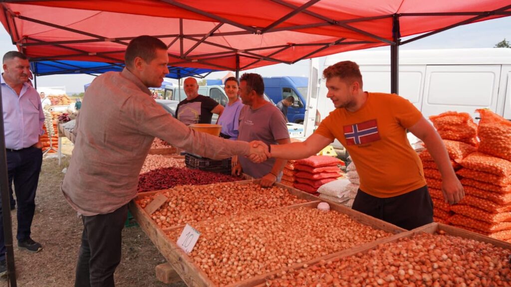 Președintele CJ Dâmbovița, Corneliu Ștefan, la Târgul Anual de la Cornăţelu