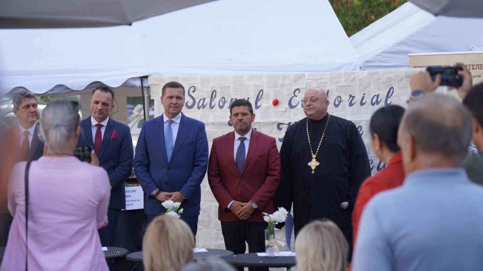 Președintele CJ Dâmbovița, Corneliu Ștefan, prezent la deschiderea Zilelor Cetății Târgoviște,  la Salonul Editorial 