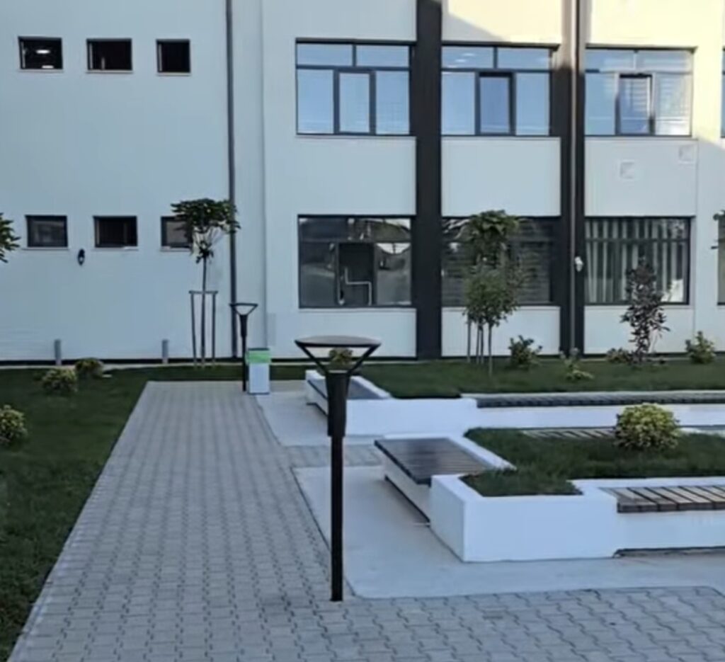 Primăria Târgoviște:  Școala „Radu cel Mare” modernizată la cele mai înalte standarde 