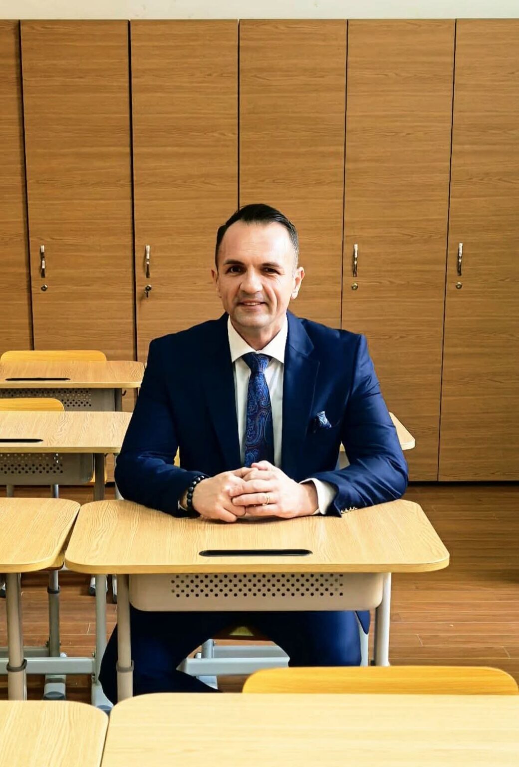 Primarul Daniel Cristian Stan, amintiri și angajamente la deschiderea anului școlar la Colegiul Național „Constantin Carabella” Primarul Daniel Cristian Stan, amintiri și angajamente la deschiderea anului școlar la Colegiul Național „Constantin Carabella”