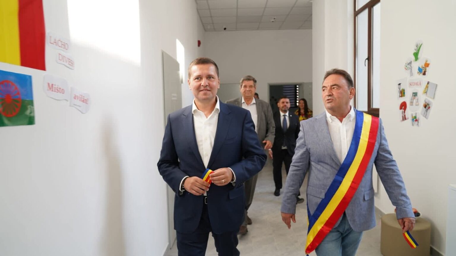 Inaugurarea Școlii Gimnaziale din satul Românești, Potlogi Inaugurarea Școlii Gimnaziale din satul Românești, Potlogi