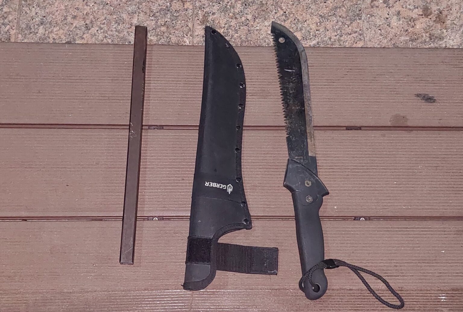 Tânăr prins cu o macetă în Piața Tricolorului din Târgoviște