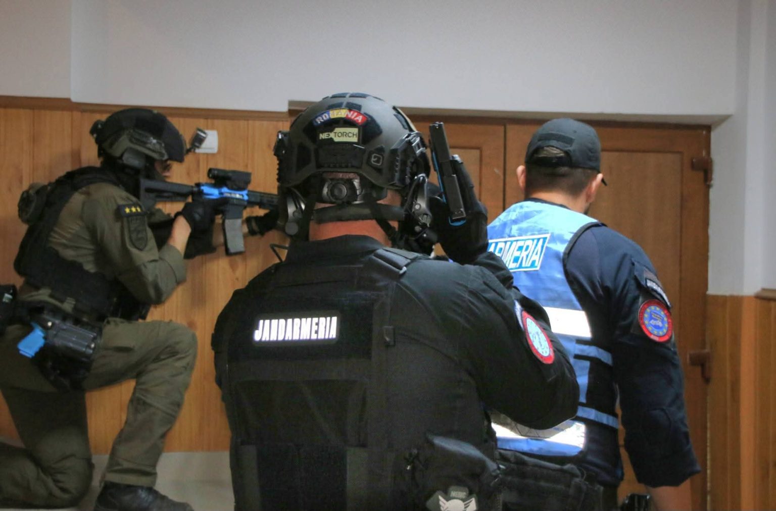  700 de locuri disponibile la școlile de subofițeri jandarmi 