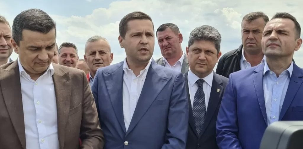 Conflictul intern din PSD Dâmbovița, evidențiat prin plecarea senatorului Titus Corlățean  Conflictul intern din PSD Dâmbovița, evidențiat prin plecarea senatorului Titus Corlățean