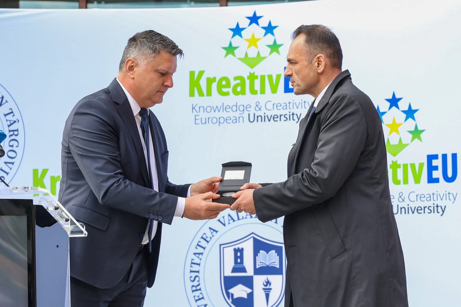 Daniel Cristian Stan, primarul Târgoviștei, mesaj de început de an universitar pentru studenții Universității „Valahia” Daniel Cristian Stan, primarul Târgoviștei, mesaj de început de an universitar pentru studenții Universității „Valahia”