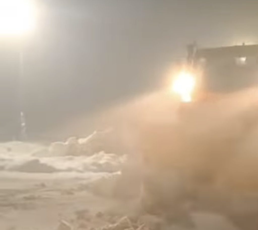 Echipajele intervin pentru deszăpezirea DN7C – Transfăgărășan: Recomandări pentru șoferi în condiții meteo nefavorabile