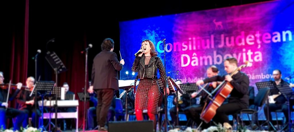 La Târgoviște, Concertul „Clasic și Pop” a adus emoție și omagiu Laurei Stoica