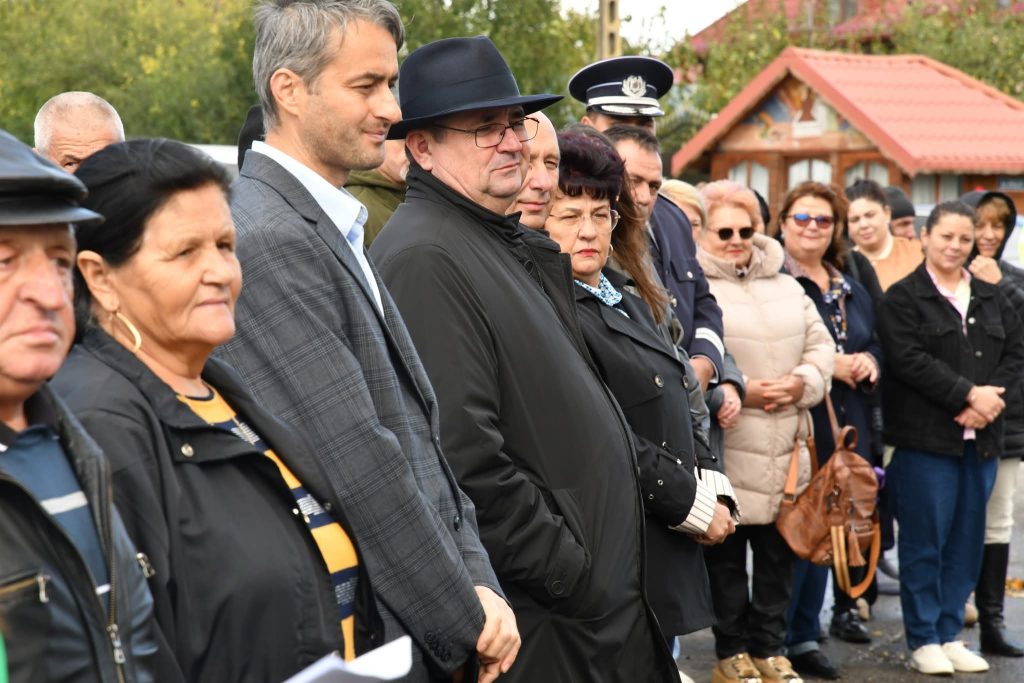 Ziua Armatei Române, celebrată la Monumentul Eroilor din Ghimpați Ziua Armatei Române, celebrată la Monumentul Eroilor din Ghimpați