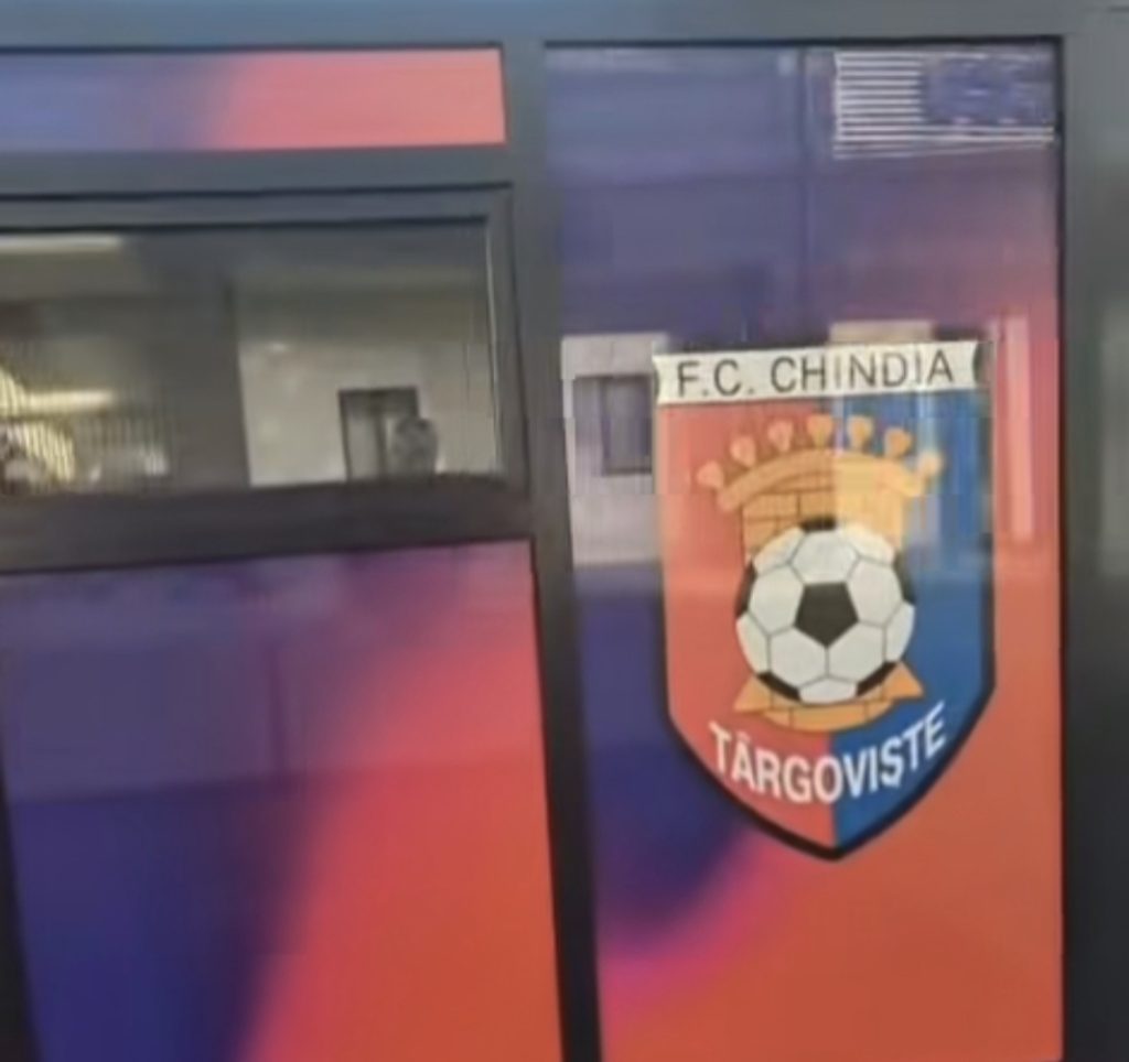 Oficial! Se deschide magazinul Chindia Târgoviște – tricouri, accesorii și întâlniri cu jucătorii