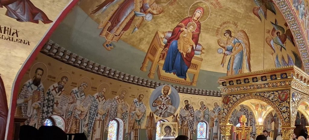 Pe 1 octombrie, credincioșii ortodocși din România sărbătoresc Acoperământul Maicii Domnului Pe 1 octombrie, credincioșii ortodocși din România sărbătoresc Acoperământul Maicii Domnului
