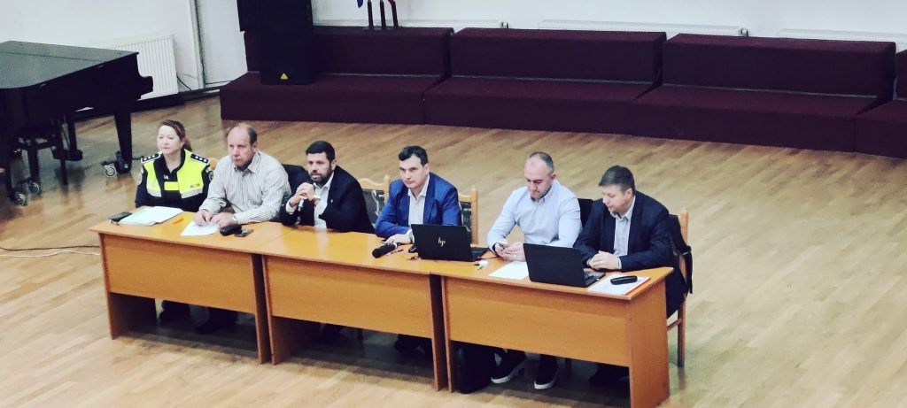 Prefectul Marian Tănase, la întâlnirea de lucru cu directorii unităților de învățământ din județul Dâmbovița