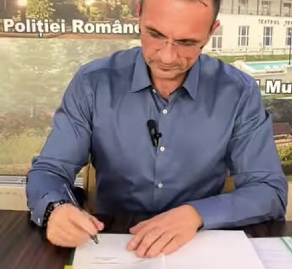 Primăria Târgoviște: Bazinul Olimpic va fi modernizat cu fonduri elvețiene – investiție de peste 34 de milioane de lei Primăria Târgoviște: Bazinul Olimpic va fi modernizat cu fonduri elvețiene – investiție de peste 34 de milioane de lei