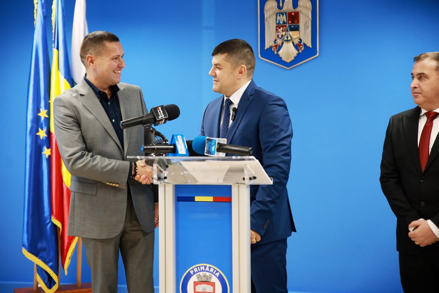 Primarul Laurențiu Costache marchează un an de mandat la Titu: realizări și proiecte pentru comunitate Primarul Laurențiu Costache marchează un an de mandat la Titu: realizări și proiecte pentru comunitate