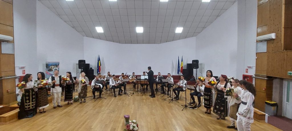 Festivalul „Rodica Bujor” a adus folclorul românesc în prim-plan la Târgoviște