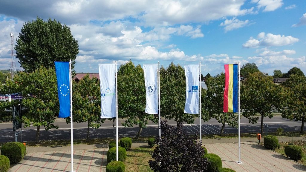 Steagul UNESCO, arborat la Universitatea „Valahia” din Târgoviște