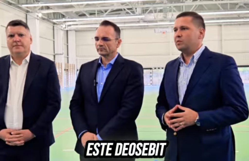 Tinerii din Târgoviște au acum un complex sportiv de top în campusul universitar