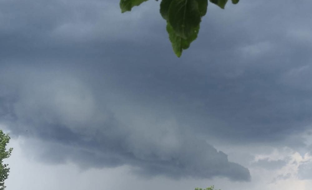 Atenție, Dâmbovița! Vreme schimbătoare și cod galben de vânt în această perioadă Atenție, Dâmbovița! Vreme schimbătoare și cod galben de vânt în această perioadă