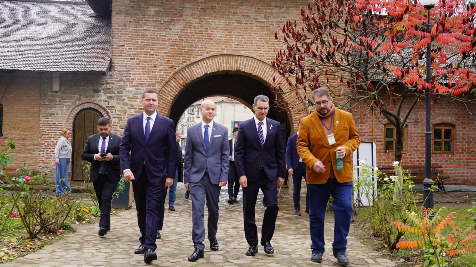 Ambasadorul Israelului, Dr. Lior Ben Dor, a vizitat județul Dâmbovița pentru consolidarea parteneriatelor bilaterale