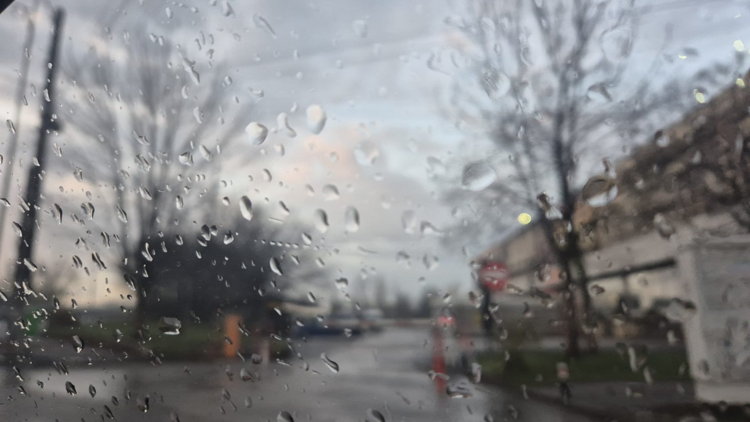 Atenție, Dâmbovița: Burniță, vânt puternic, ploi, ceață și frig, prognoza 21-23 noiembrie 2025 Atenție, Dâmbovița: Burniță, vânt puternic, ploi, ceață și frig, prognoza 21-23 noiembrie 2025