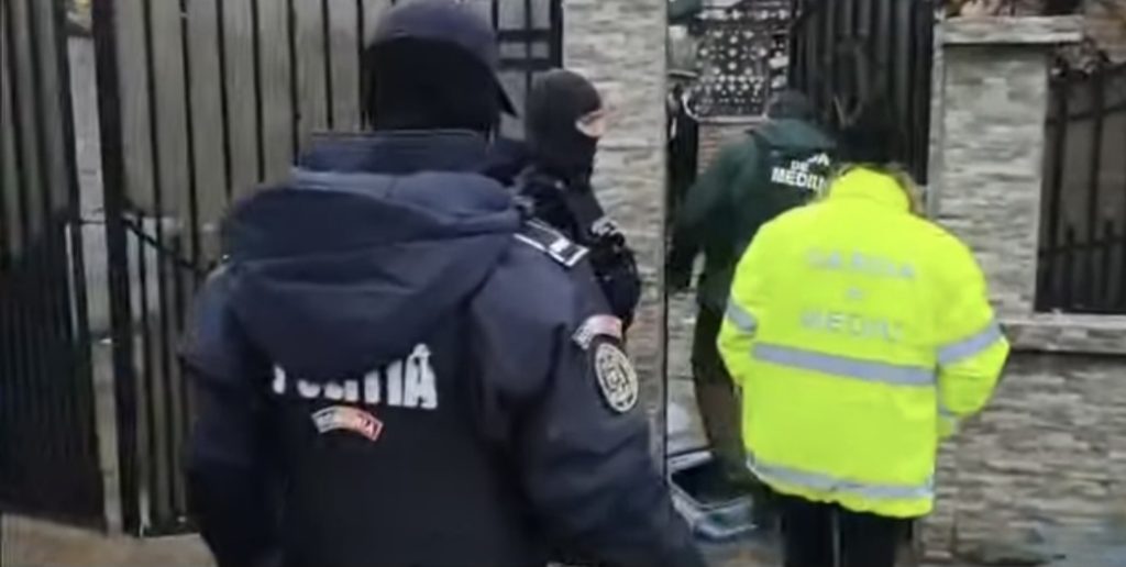  CARACATIȚA DEȘEURILOR în judetul Dâmbovița,  Garda Națională de Mediu, Poliția și Jandarmeria au confiscat 140 de tone de deșeuri
