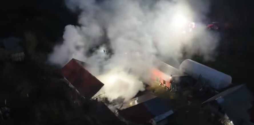 Incendiu violent la o anexă gospodărească în Morteni Incendiu violent la o anexă gospodărească în Morteni