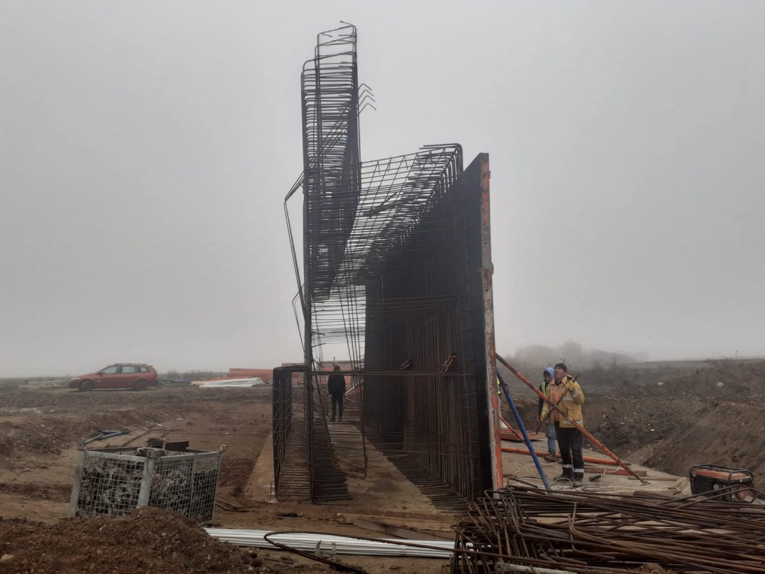 LUCRĂRILE LA CENTURA ORAȘULUI GĂEȘTI CONTINUĂ ÎN RITM SUSȚINUT – VIZITĂ ÎN TEREN A PREȘEDINTELUI CJ DÂMBOVIȚA, CORNELIU ȘTEFAN LUCRĂRILE LA CENTURA ORAȘULUI GĂEȘTI CONTINUĂ ÎN RITM SUSȚINUT – VIZITĂ ÎN TEREN A PREȘEDINTELUI CJ DÂMBOVIȚA, CORNELIU ȘTEFAN