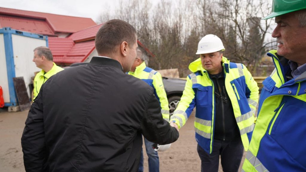 Lucrările sunt in grafic pe șantierul Podului peste Pârâul Bizdidel