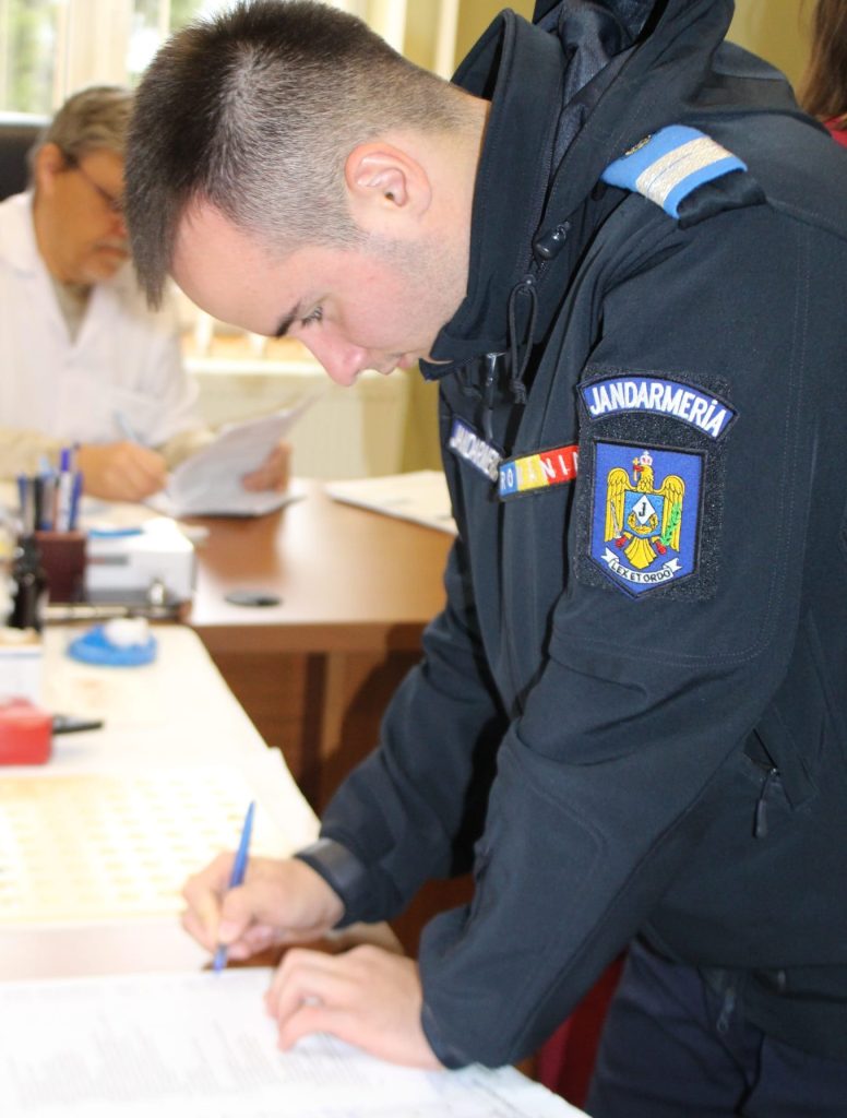 Peste 50 de jandarmi dâmbovițeni au donat sânge în cadrul campaniei „Donează sânge! Salvează o viață!”
