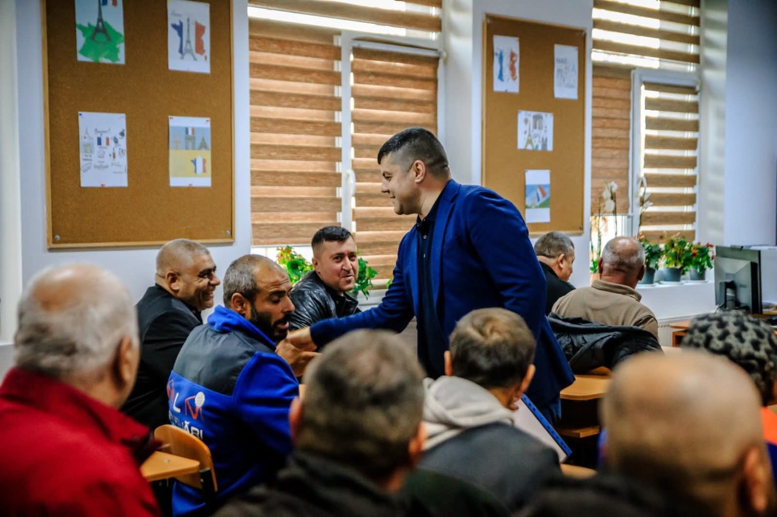 Primarul Laurențiu Costache continuă dialogul cu cetățenii din Titu: întâlniri în Titu Târg, Hagioaica și Codreanu