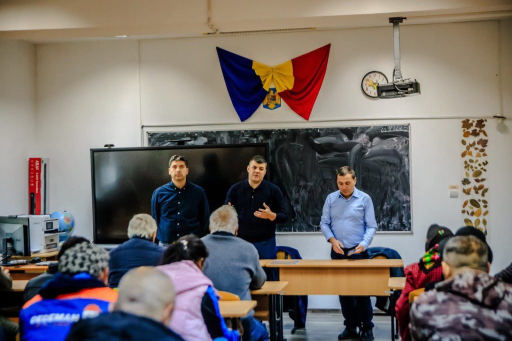 Primarul Laurențiu Costache continuă dialogul cu cetățenii din Titu: întâlniri în Titu Târg, Hagioaica și Codreanu