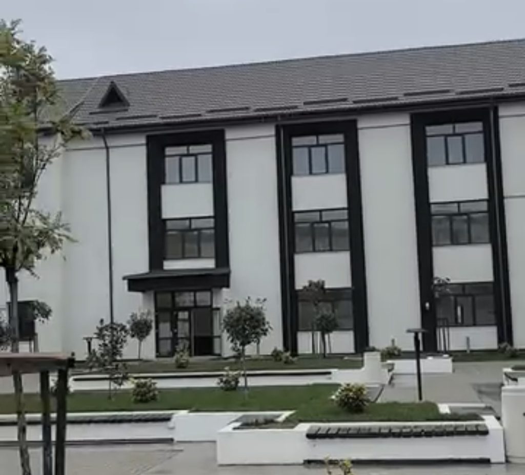 Transformare totală la Școala „Radu cel Mare”: Spații verzi și bază sportivă ultramoderne 