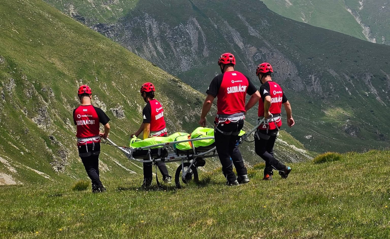 Serviciile Salvamont din  România, la limita funcționării:  Austeritatea haotica impusă de Guvern aduce disponibilizări ce  pun în pericol și siguranța turiștilor