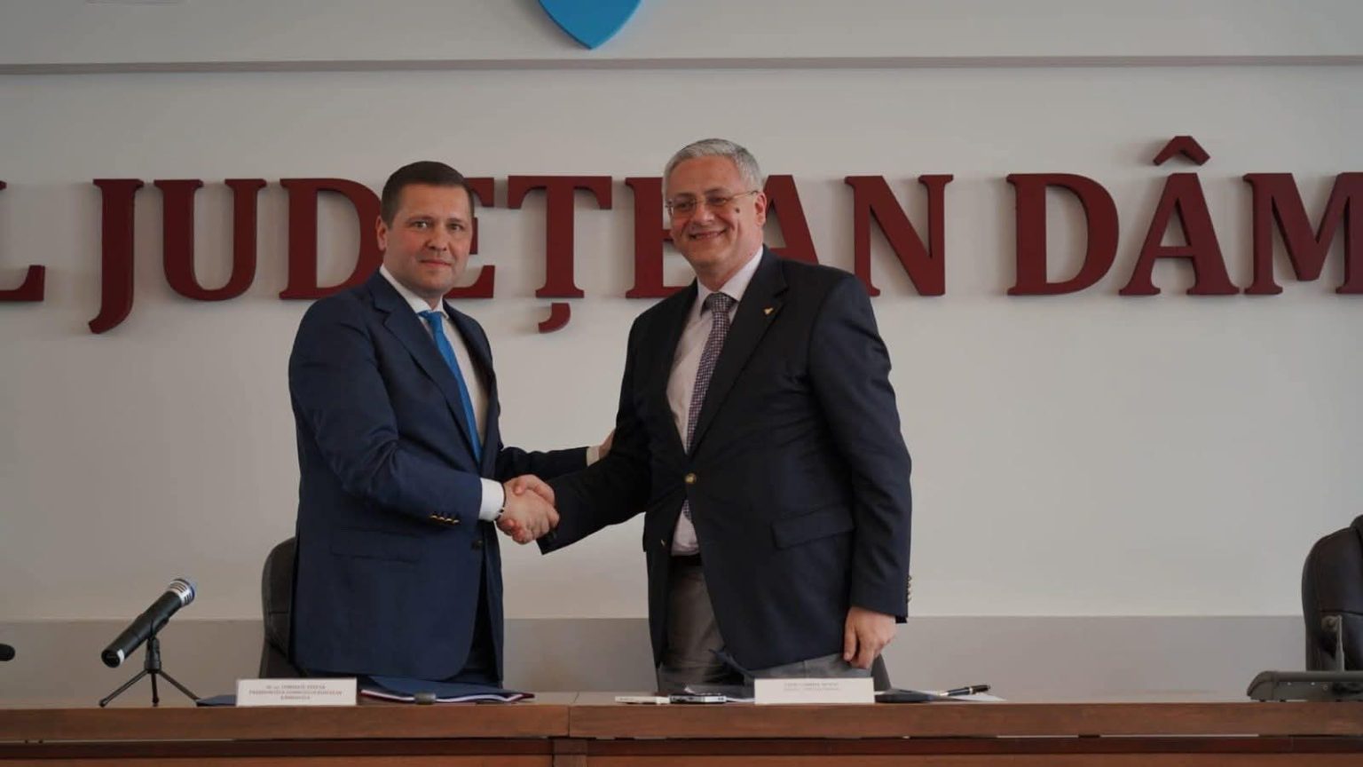 Investiții majore în sănătatea dâmbovițenilor: CJ Dâmbovița a semnat contracte de 78 milioane de lei la final de an