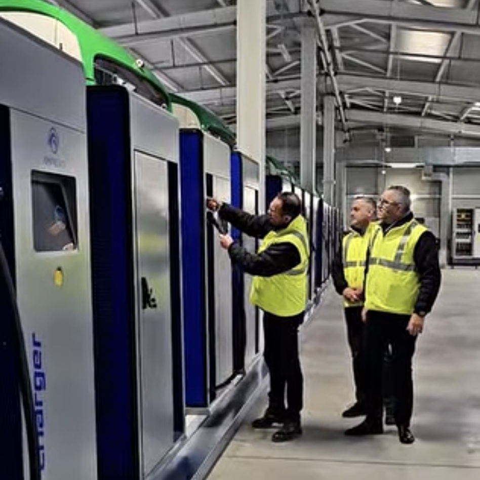 Târgoviște intră în epoca „electrică”: 19 autobuze noi livrate și montajul de stații de încărcare a început