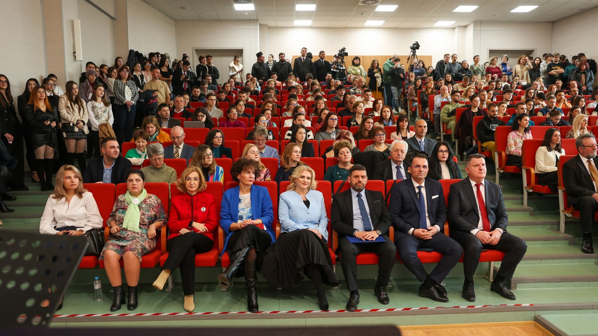 Universitatea „Valahia” celebrează excelența academică la Gala Educației 2025