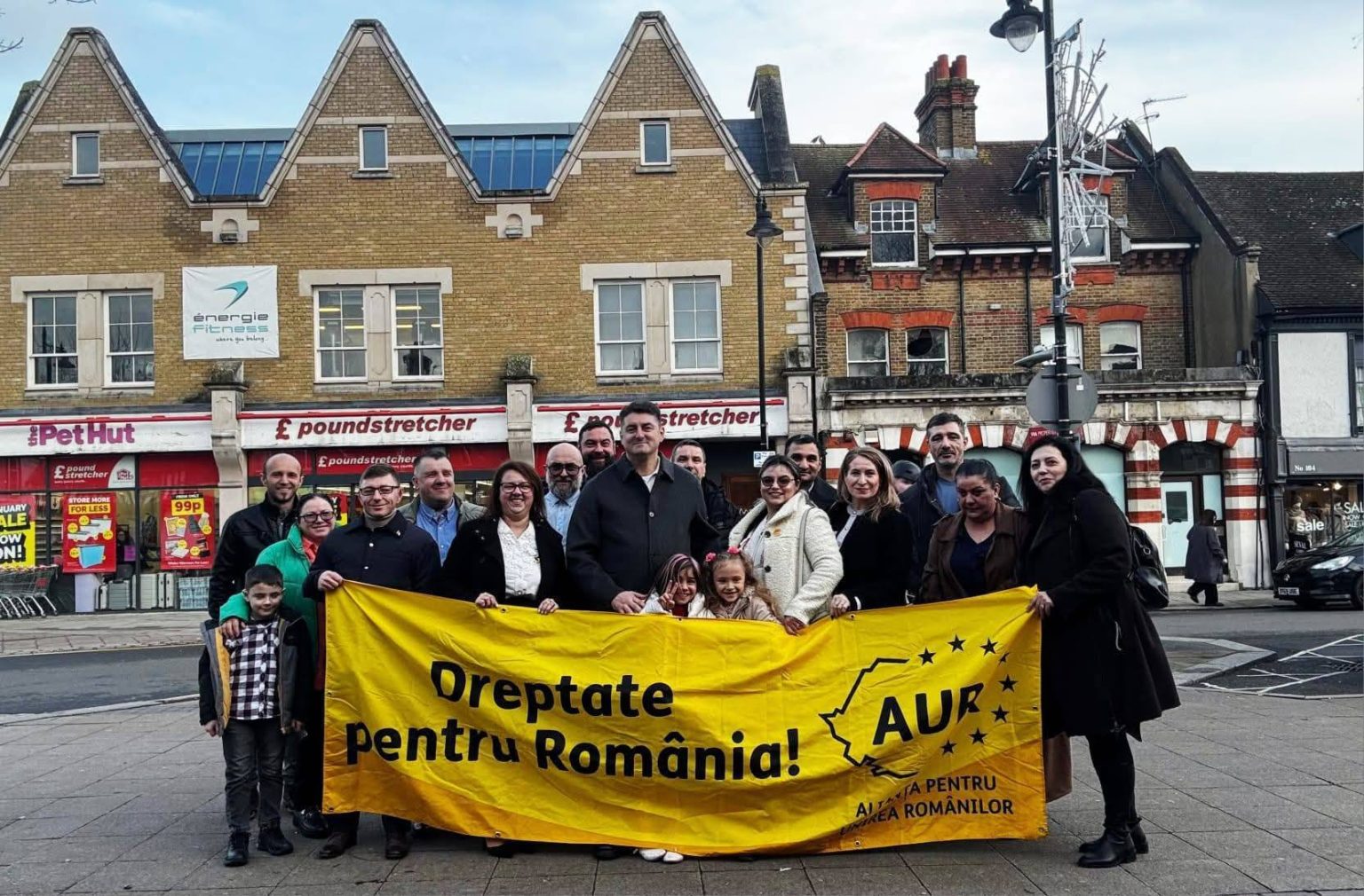 Senatorul Constantin Ciprian Iacob: Comunitatea românească din Londra, un exemplu de demnitate și valoare Senatorul Constantin Ciprian Iacob: Comunitatea românească din Londra, un exemplu de demnitate și valoare