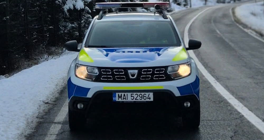 Poliția rutieră: Viscol și rafale de până la 90 km/h, șoferii sunt avertizați să manifeste maximă Poliția rutieră: Viscol și rafale de până la 90 km/h, șoferii sunt avertizați să manifeste maximă