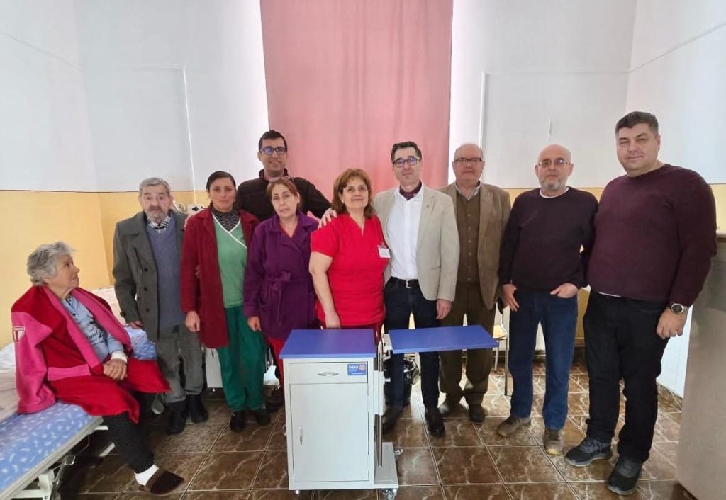 Rotary Club Târgoviște a donat 15 noptiere Spitalului din Voinești, sprijin pentru pacienți și cadre medicale