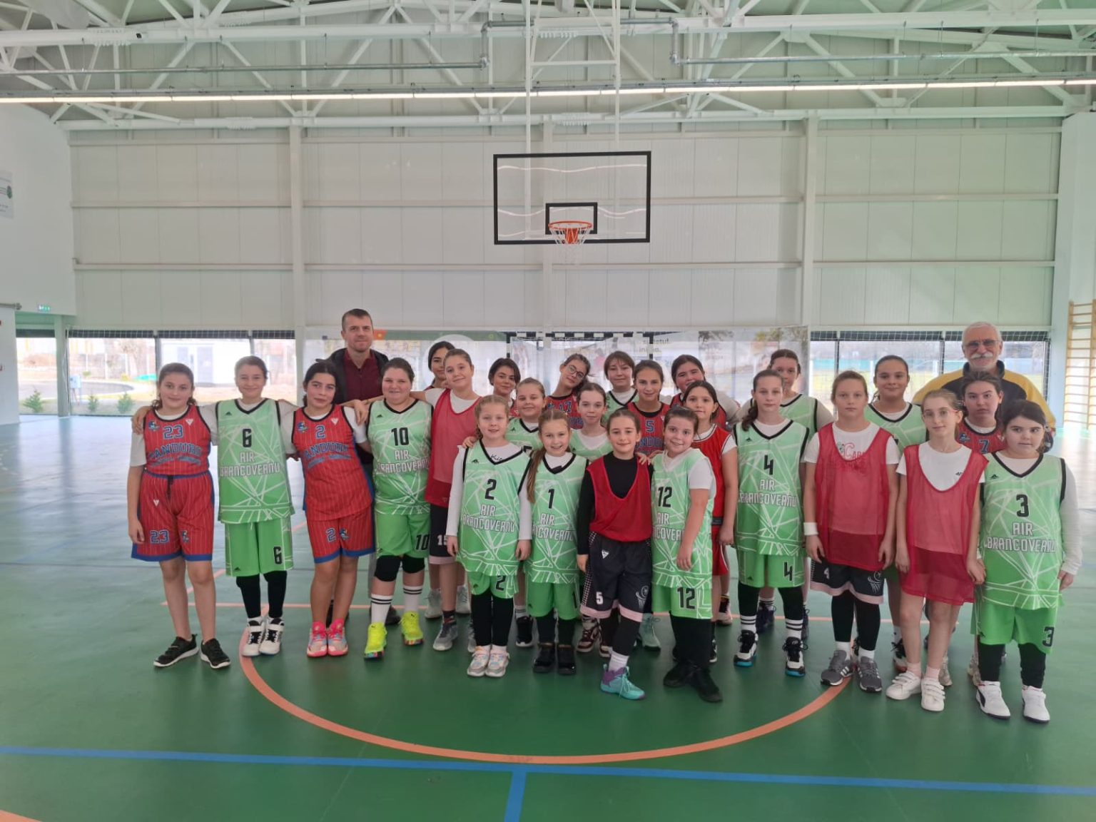 Turneul regional de mini baschet la Târgoviște – bucurie, fair-play și talent la fiecare pas! 