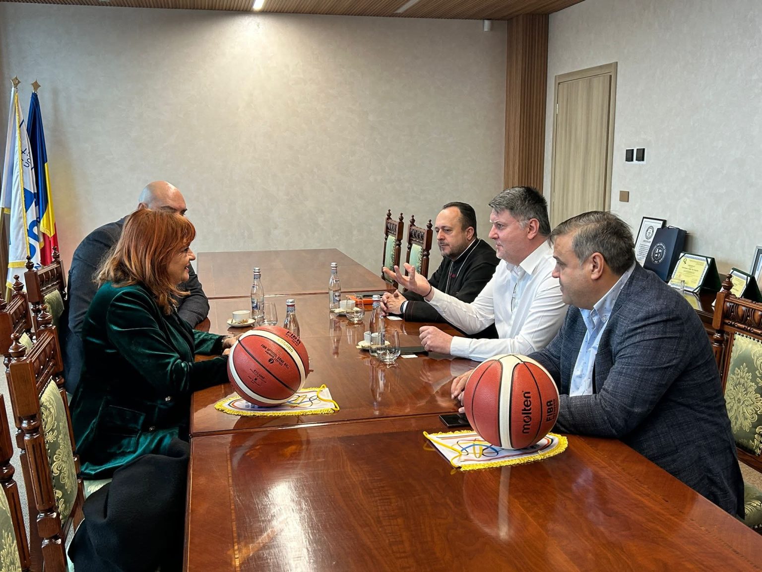 Universitatea „Valahia” și Federația Română de Baschet își unesc forțele pentru dezvoltarea sportului