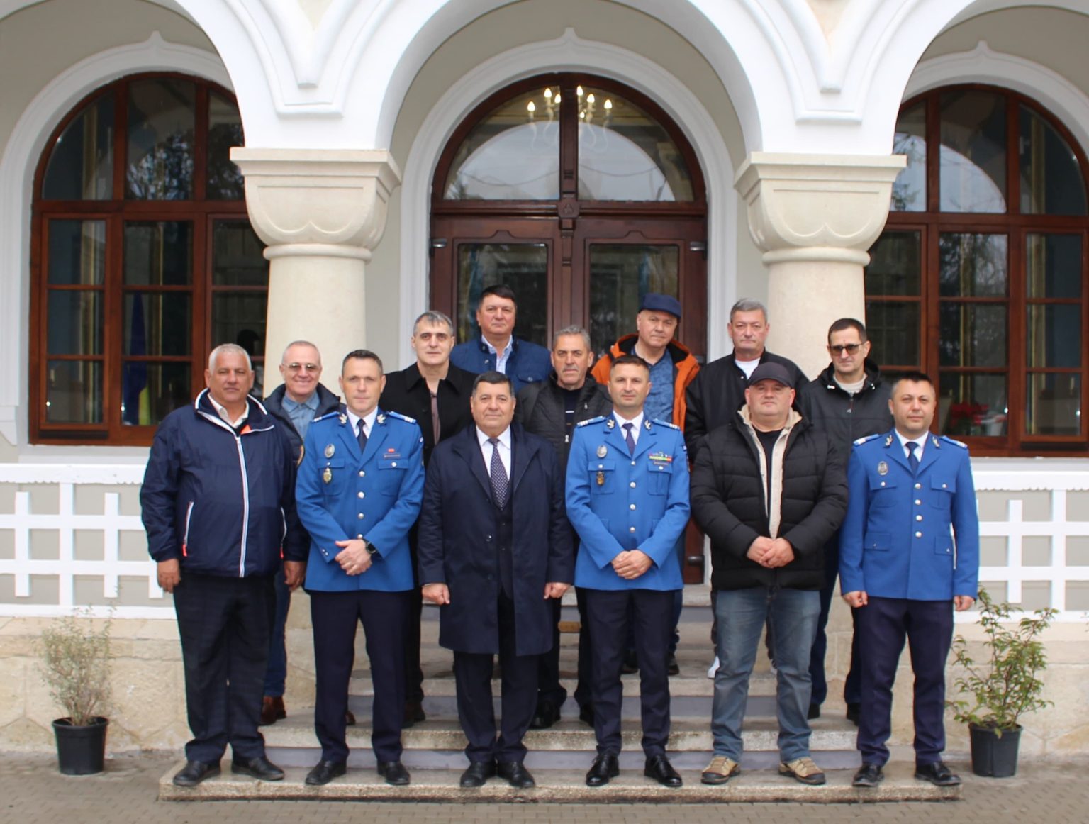 Jandarmii își onorează camarazii de armă – Ziua Veteranilor Unității la Jandarmeria Dâmbovița