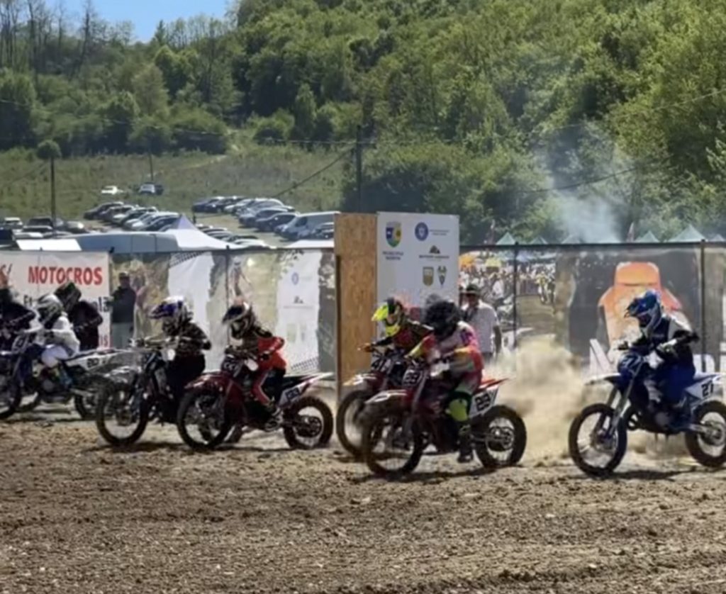 Adrenalină la cote maxime:  motocros de top în etapa a II-a a Campionatului Național! 