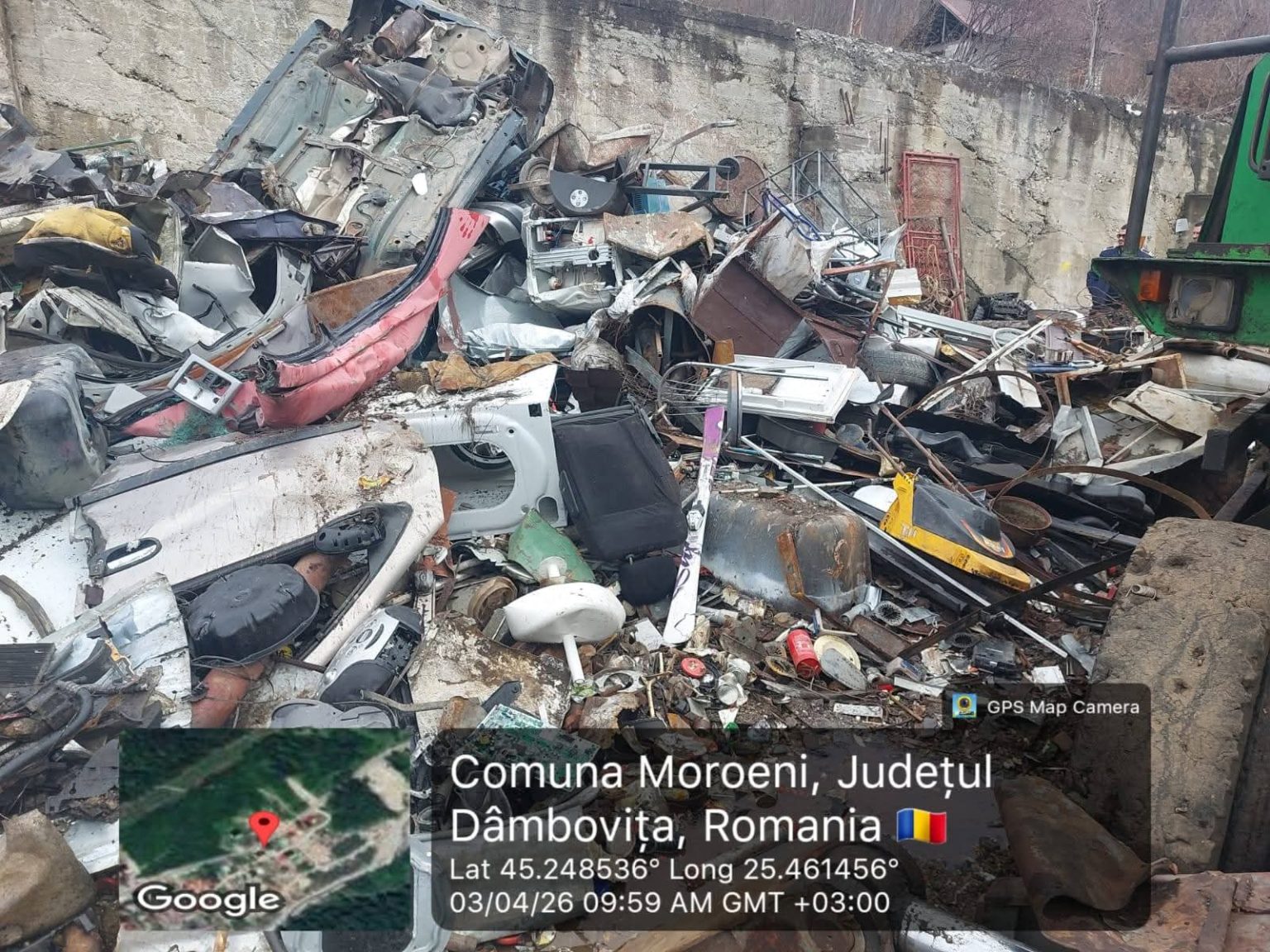 Amendă de 100.000 de lei pentru un centru de deșeuri din Moroeni. Garda de Mediu invocă principiul „Poluatorul plătește”