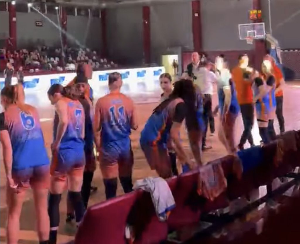  CSM Târgoviște a pierdut primul meci al finalei, dar lupta continuă astăzi 