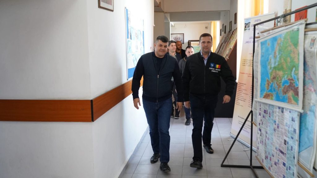 Investiții majore la Titu: drumuri modernizate, bază sportivă nouă și lucrări la liceu