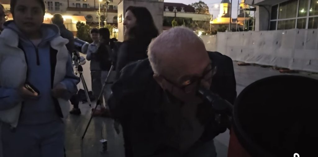 Magie sub cerul Târgoviștei: Global Star Party a adunat sute de priviri către stele! 